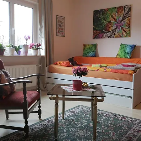 Schönes Gästezimmer LGBTQ freundlich Berlin Exterior foto
