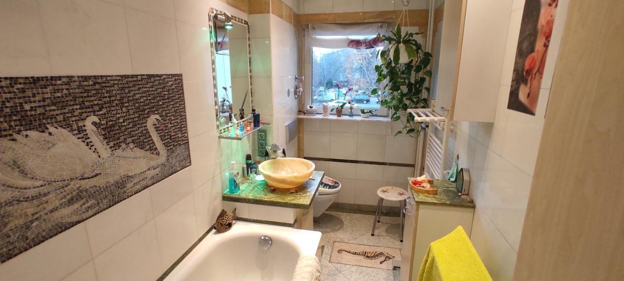 Schönes Gästezimmer Lgbtq Freundlich Privatunterkunft Berlin