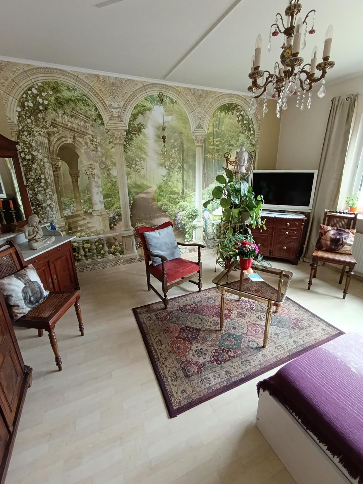 Habitación en casa particular Weltoffenes Privates Gaestezimmer Bei Lgbtq Freundlichen Gastgeber Der Mit In Der Lebt *